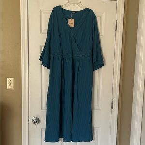 BloomChic Teal Long Sleeve Dress